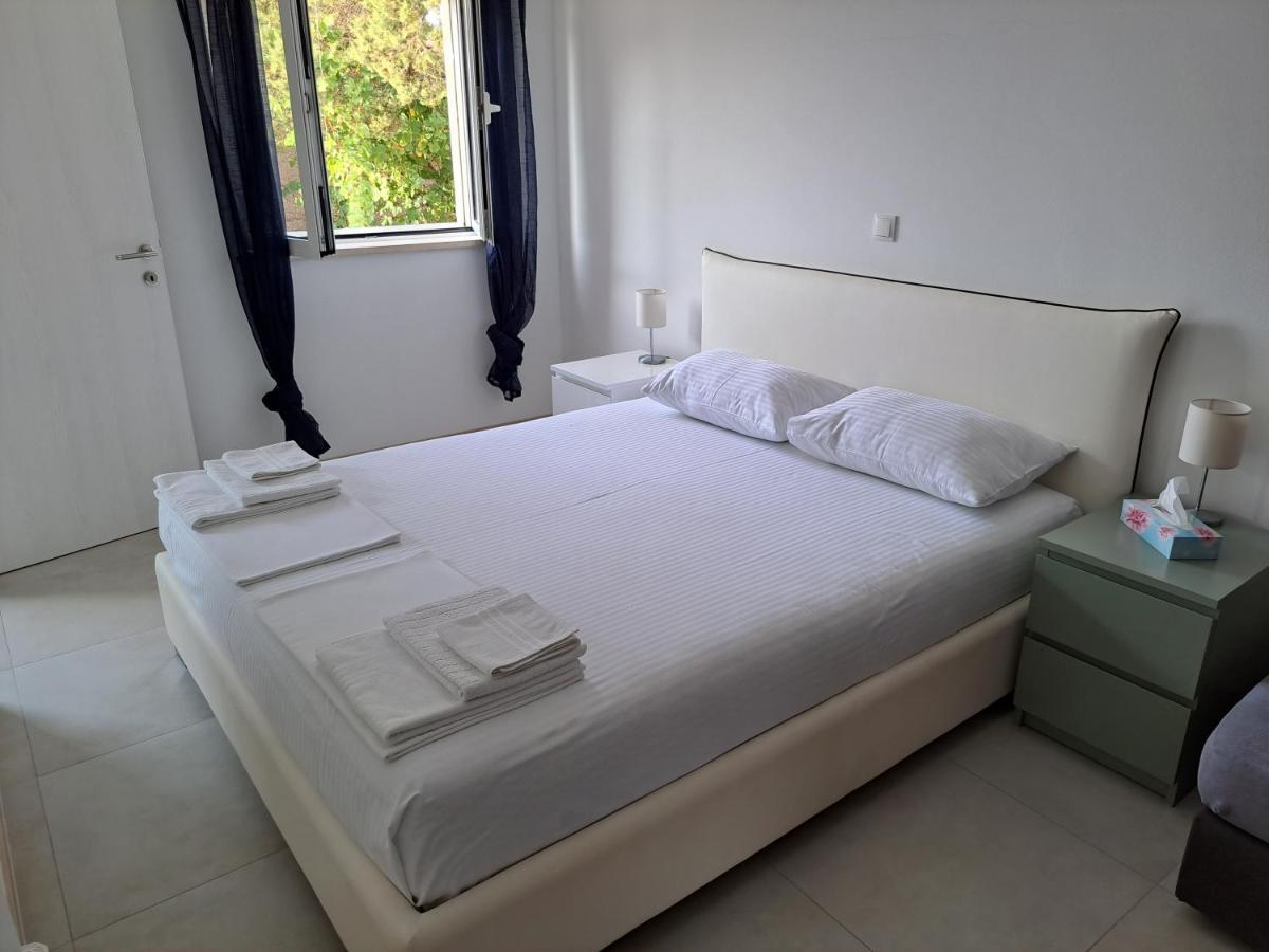 Fig Tree Apartment Povlja  Exterior photo